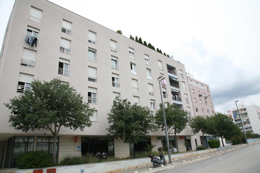 Apartment Dg With Parking Garage Σπλιτ Εξωτερικό φωτογραφία